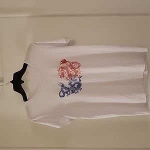 Pre-owned  CharlotteRusse White Woman Dragon T-Shirt